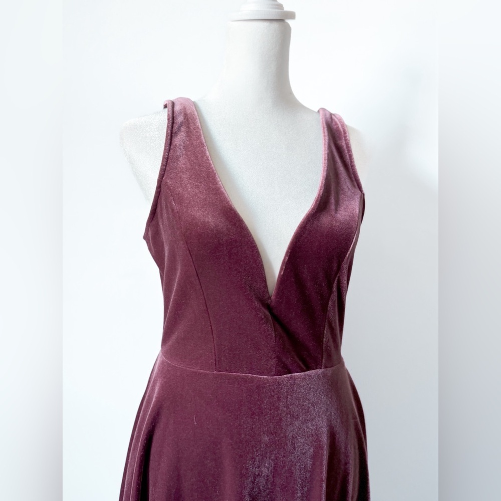 Express Velvet Skater Dress - Picture 5 of 5